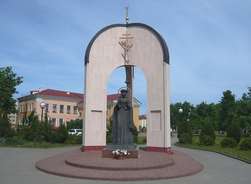 Памятник святой праведной Софии в г. Слуцке svyatwni4 prav Sofiya pamyatnik